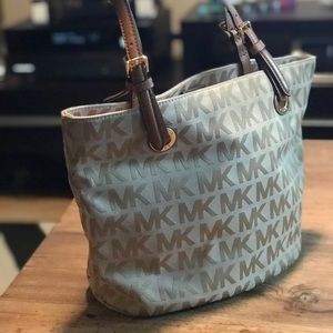 Michael Kors purse